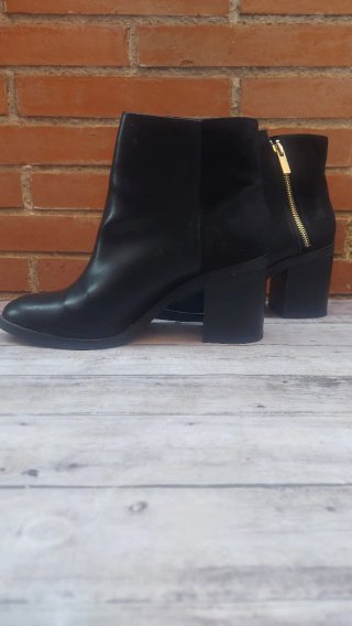 Botines Stradivarius Negros Tacón