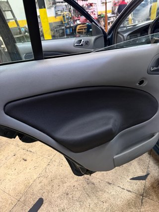 tapizo techo de coche y puertas