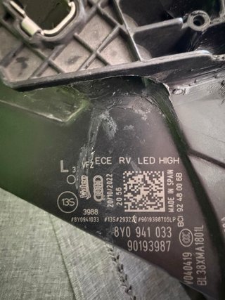 Faro LED Izquierdo Audi A3 Valeo 8Y0941033