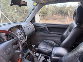 Mitsubishi Montero 2001