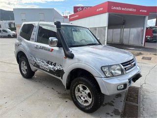 Mitsubishi Montero 2001