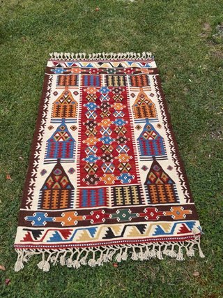 Alfombra Turca tejida a mano con tintes naturales