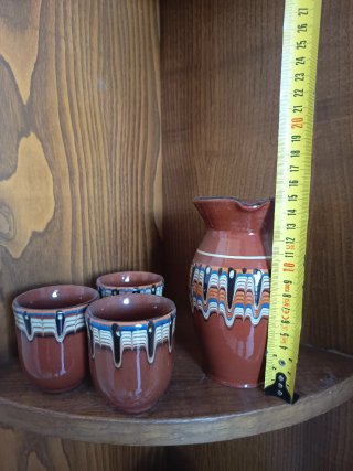 Juego de jarra y vasos de cerámica