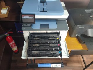 Impresora HP LaserJet 3303 Multifunción