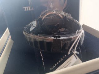 Reloj Maserati Negro y Dorado Nuevo