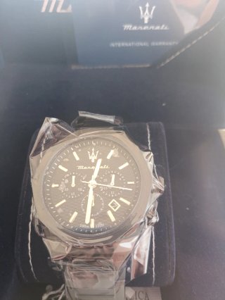 Reloj Maserati Negro y Dorado Nuevo