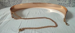 Cinturón dorado con perlas/brillantes-bolso dorado