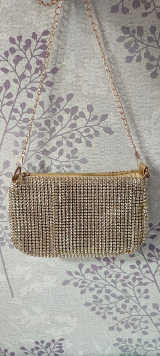 Cinturón dorado con perlas/brillantes-bolso dorado