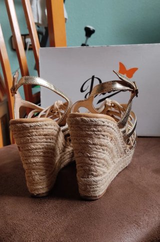 Sandalias Cuña Doradas Talla 38