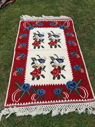 Alfombra Turca tejida a mano con tintes naturales