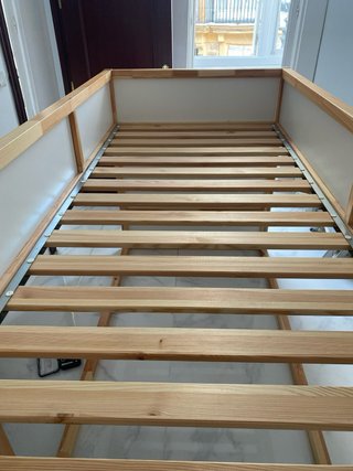 Cama infantil reversible Ikea