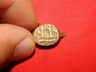 Interesante anillo entalle incuso figuras romanas