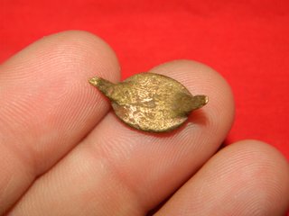 Interesante anillo entalle incuso figuras romanas