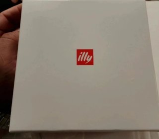 Tazzina da caffè Illy in porcellana bianca