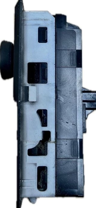 Boton elevalunas renault 23391480 t-series d13k440