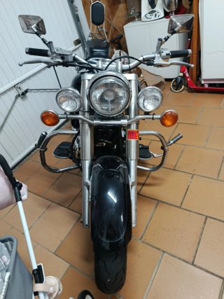 Yamaha XVS 650 Drag Star Negra