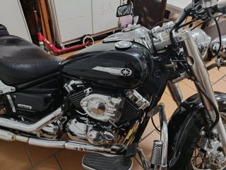 Yamaha XVS 650 Drag Star Negra