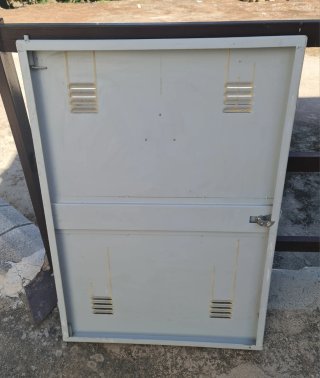 Puerta registro eléctrico
