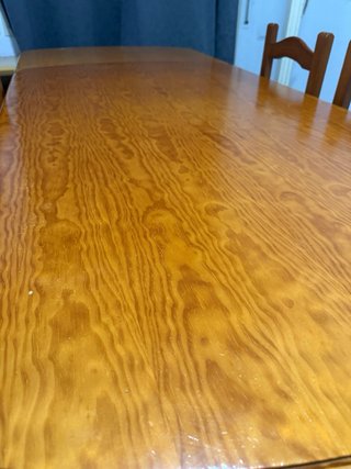Mesa de comedor con 4 sillas