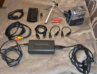 Videocámara Sony DCR-PC8E + Kit Completo