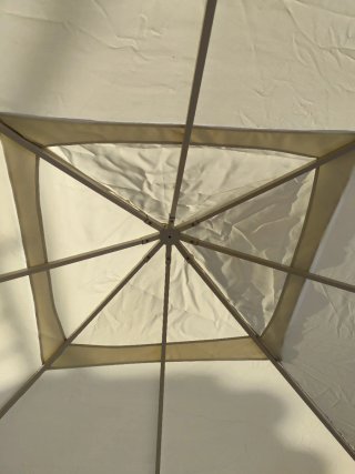 Pérgola de madera y tela