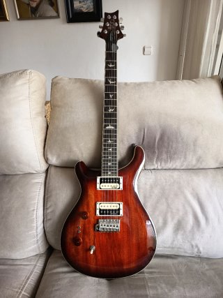 Godin Session y PRS SE Strd (zurdas).