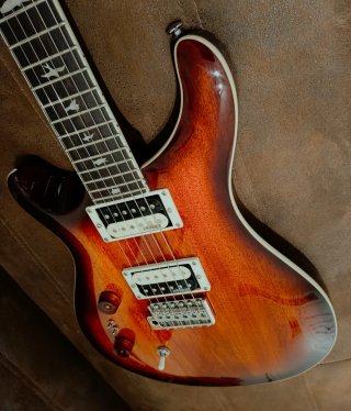 Godin Session y PRS SE Strd (zurdas).