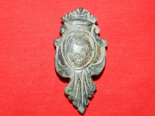 Pequeño artefacto objeto romano antiguo de colecci