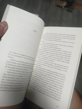 Libro lecturas  "Mala Luna "