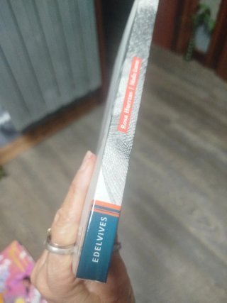 Libro lecturas  "Mala Luna "