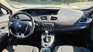 Renault Grand Scenic 2016
