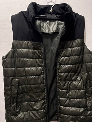 gilet stile "the north face"  no logo, taglia L