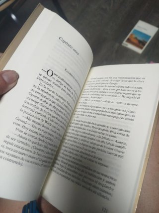 Libro " Desconocidos"