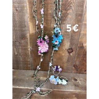 Corona de flores y guirnalda