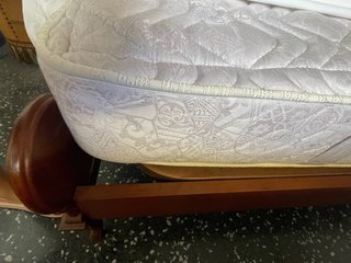 Cama de madera con colchon nuevo