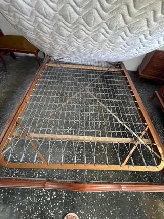 Cama de madera con colchon nuevo