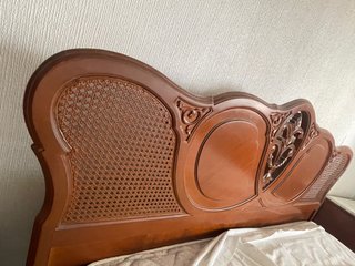 Cama de madera con colchon nuevo
