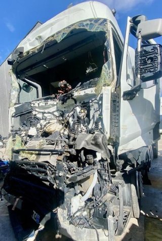 Centralita motor renault 21900553 t-series d13k480