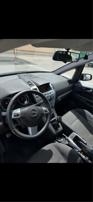 Opel Zafira 2009