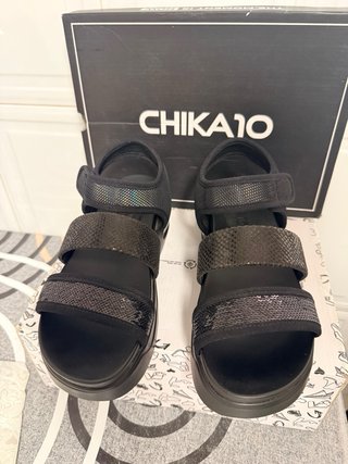 Sandalias Chika 10 Negras