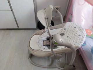 Balancín automático para bebé