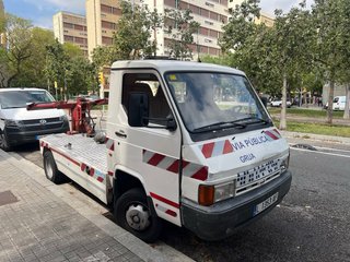 grua de pala nissan trade para carnet B