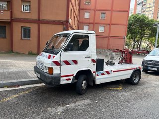 grua de pala nissan trade para carnet B