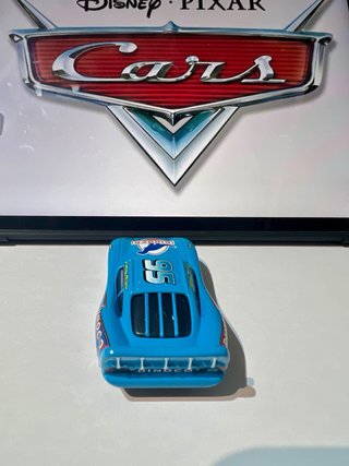 Coche juguete cars Rayo Dinoco