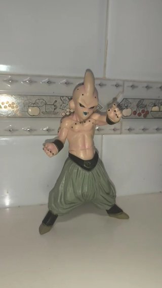 Figura majin Buu pequeño ( kid bu ) dragon ball Z