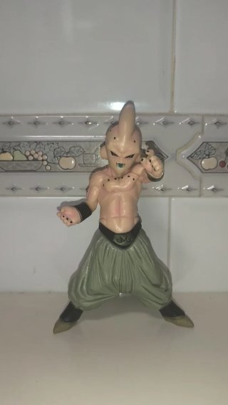 Figura majin Buu pequeño ( kid bu ) dragon ball Z