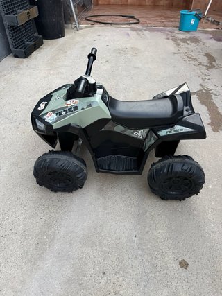 Quad Eléctrico Infantil Feber