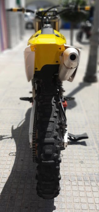 Moto de Cross Suzuki RMZ-250