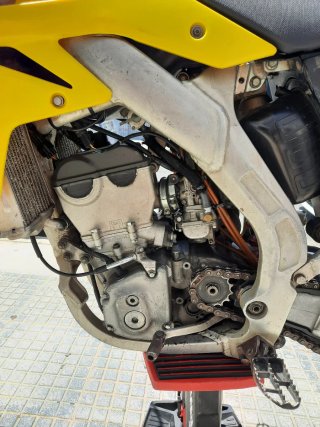 Moto de Cross Suzuki RMZ-250 (ÚLTIMO PRECIO)