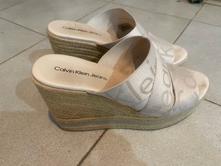 Sandalias cuña Calvin Klein Jeans